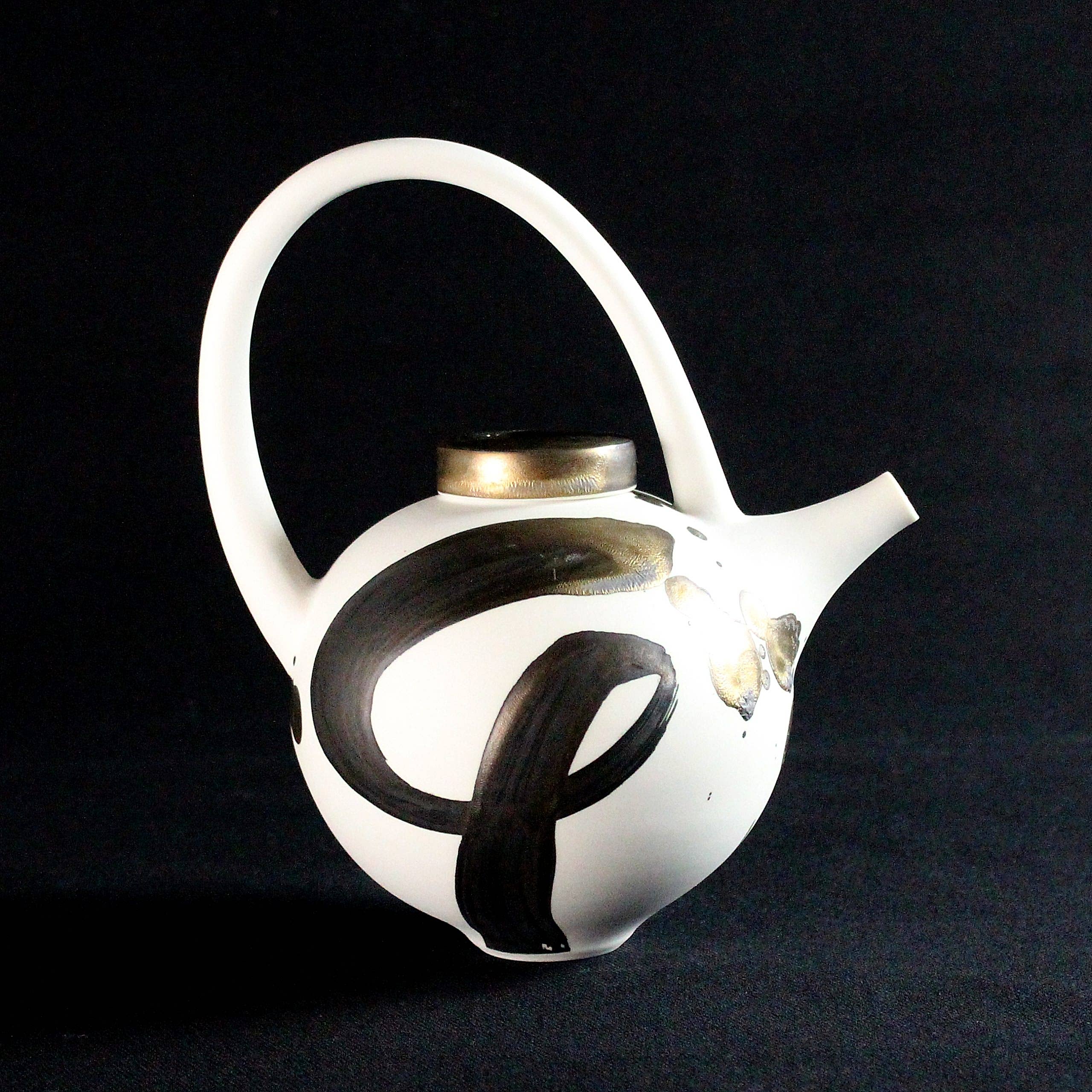 Small Round Teapot with Gold Splash in porcelain by Tricia Thom